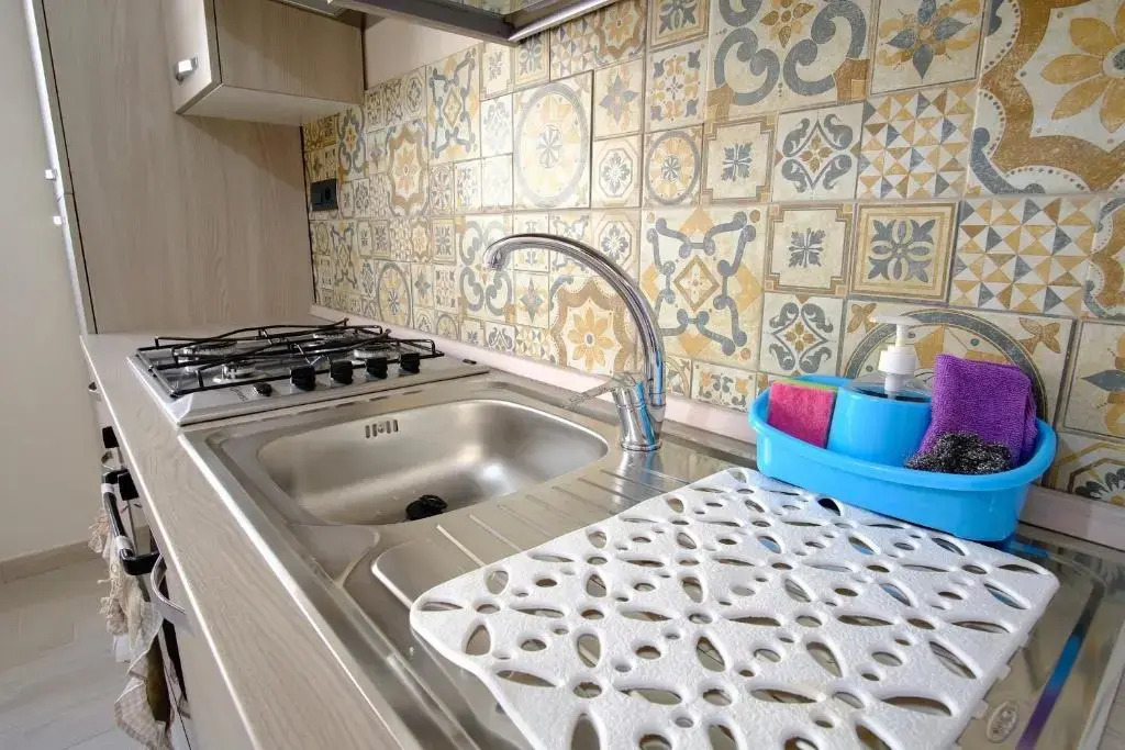 La rosa dei venti, apartment 1