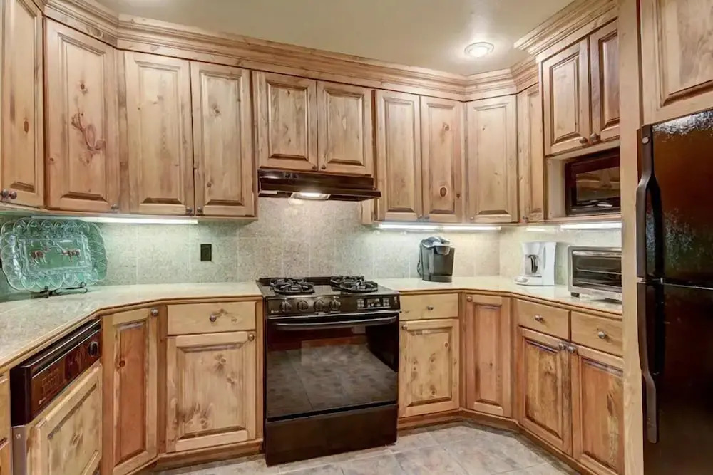 Cozy & Central Arrowhead Ge Townhome 2 Bedroom Condo by RedAwning