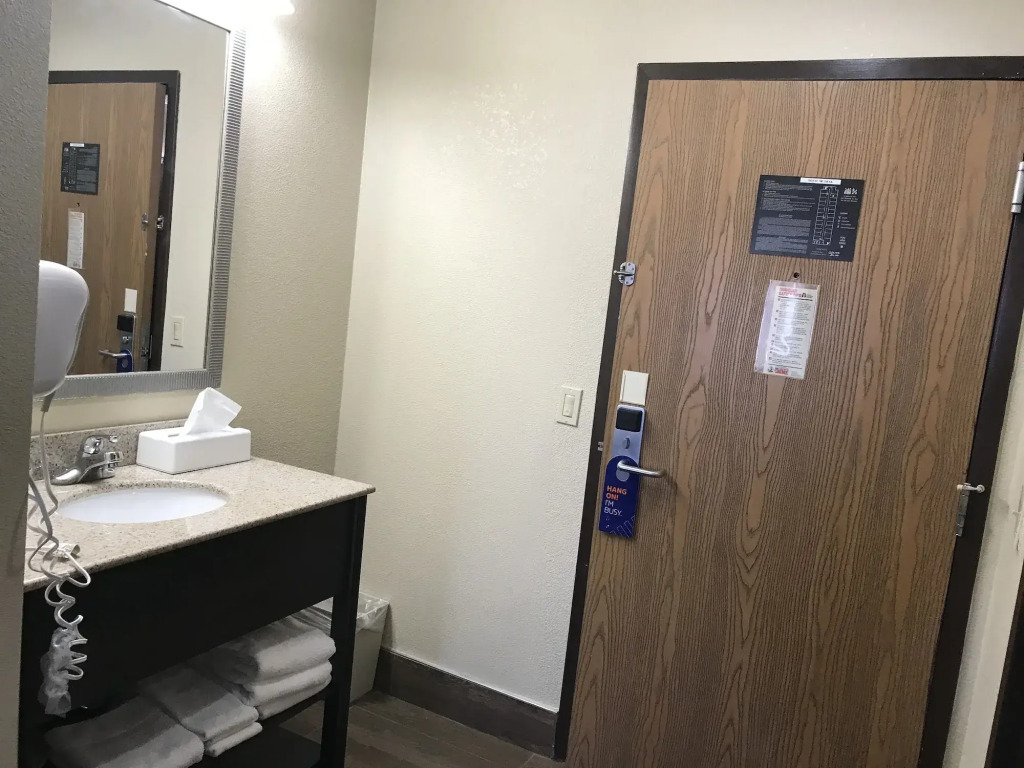 Holiday Inn Express London-I-70 by IHG