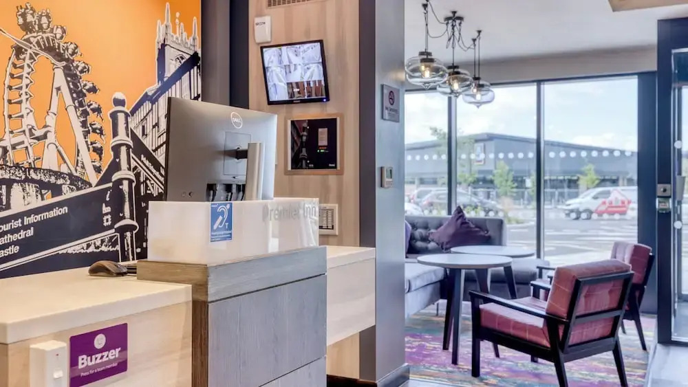 Premier Inn Bristol Parkway M32