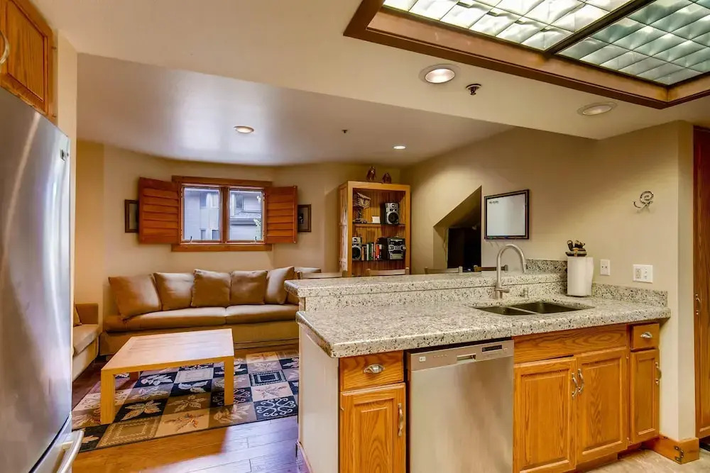 Lakeside 1687 by Park City Lodging
