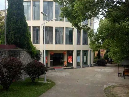 Qianshuiwan Resort