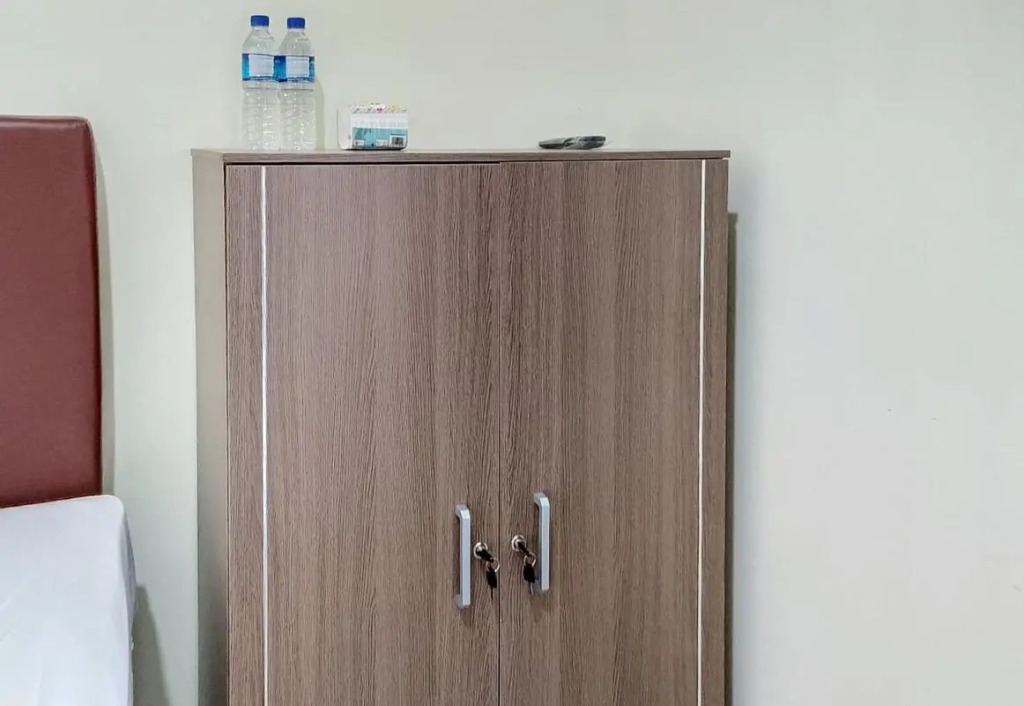 Grand Kencana Guesthouse Syariah near Wisata Bahari Lamongan