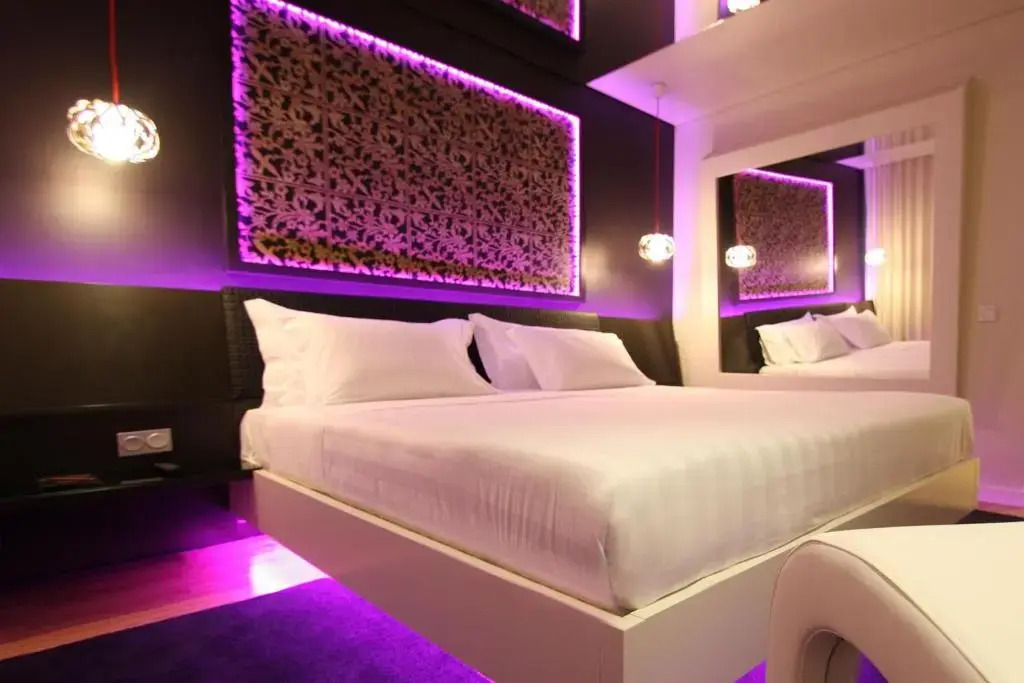 Silk Motel
