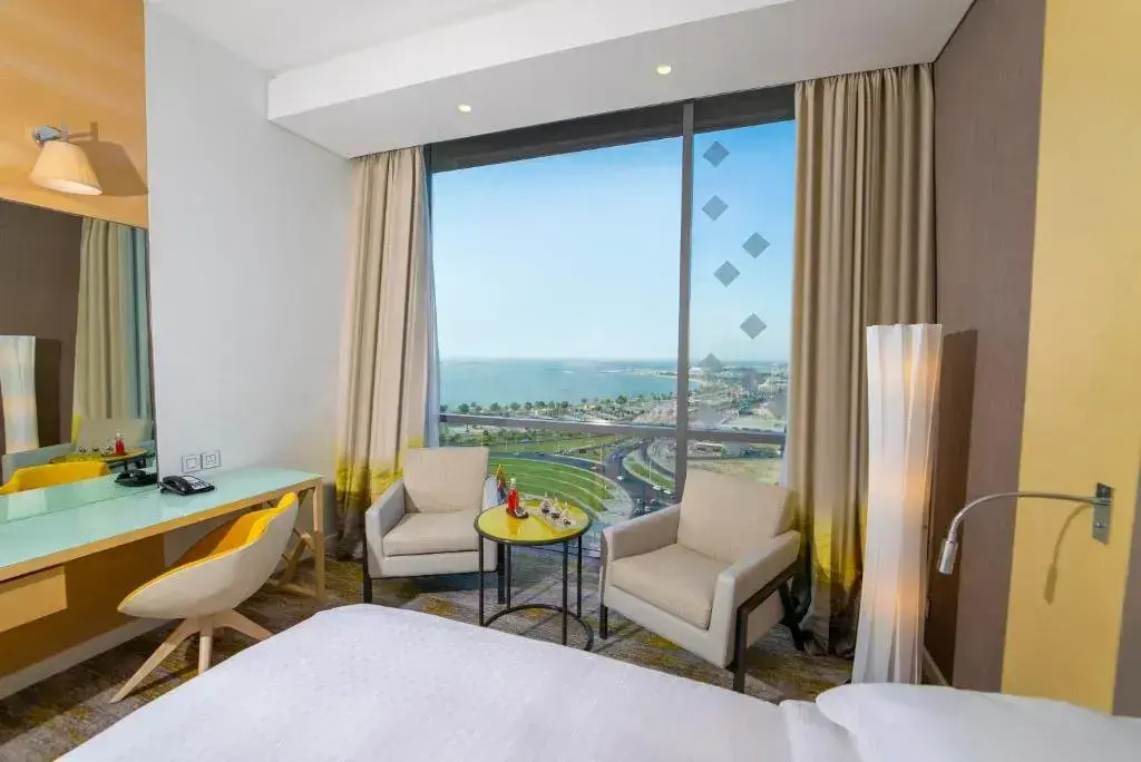 Отель Rotana Corniche