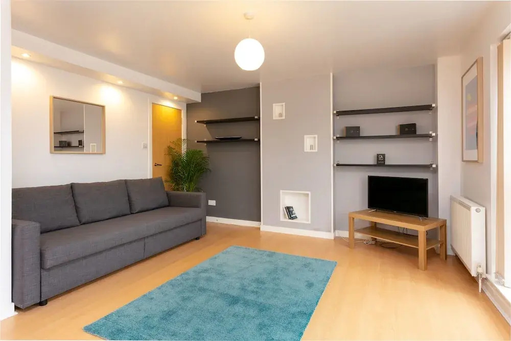 Logan Bay -  Donnini Apartments