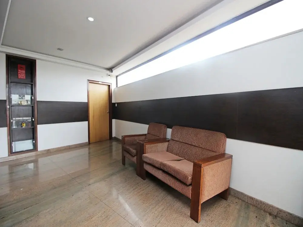OYO 9617 Hotel PC Residency