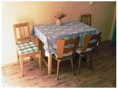 Chaloupka na Skále