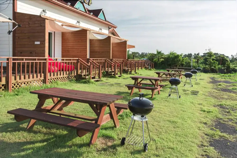 Jeju Hyeoppjae Some&ssam Guesthouse
