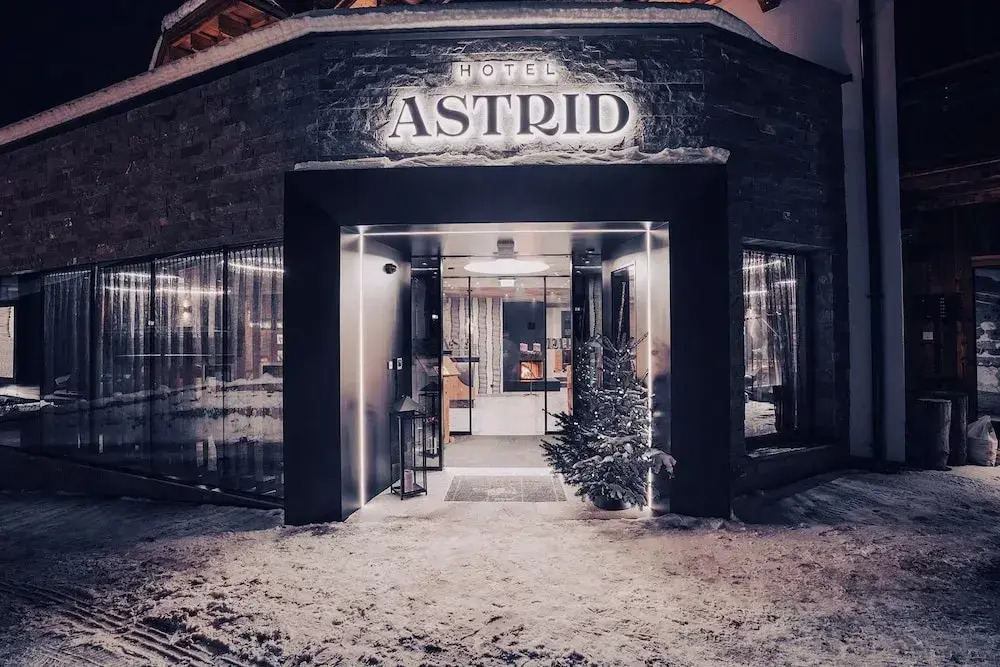 Hotel Astrid mit Panoramapool & inklusive JokerCard