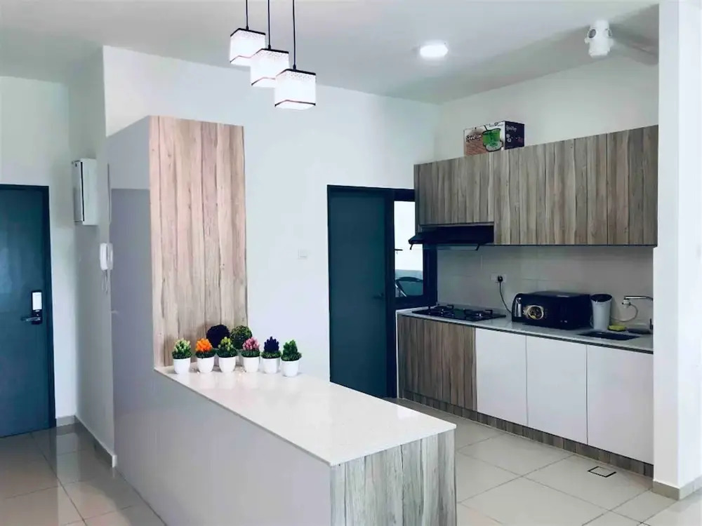 Midvalley Southkey Marina Residence By Elvis