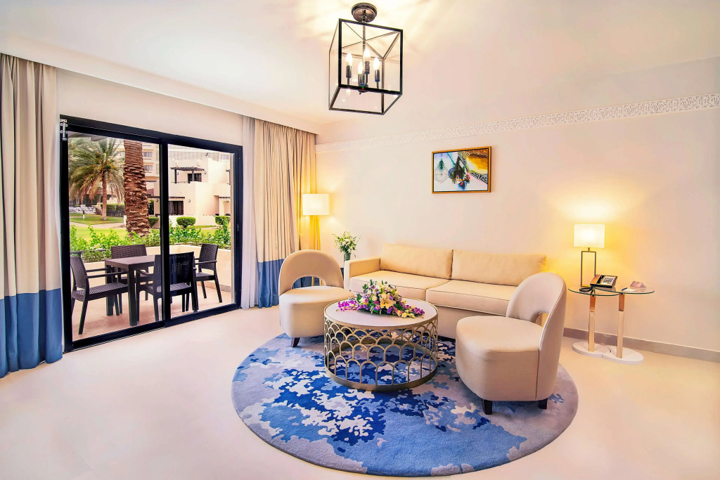 Radisson Blu Hotel & Resort, Al Ain