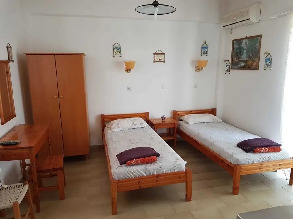 Family run 2 bed Studio Apartment 3