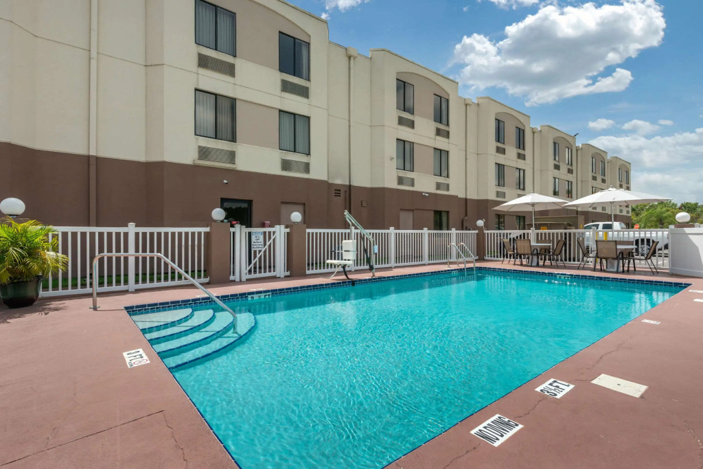Spot X Hotel Wesley Chapel - Tampa Area