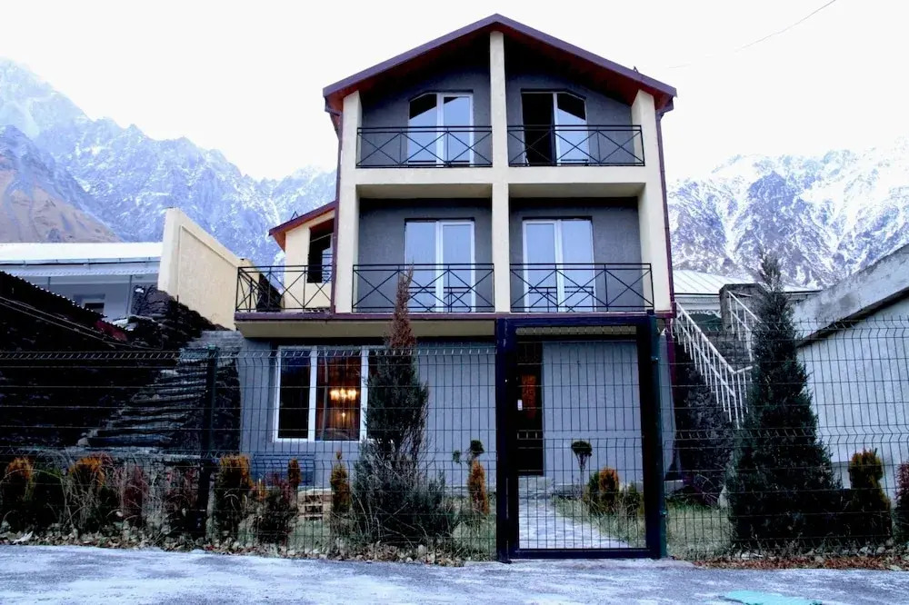Uptown Boutique Kazbegi