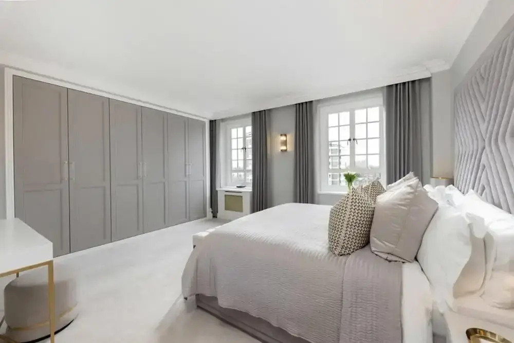 Chelsea Manor Apartment Retreat With 2 Bedrooms