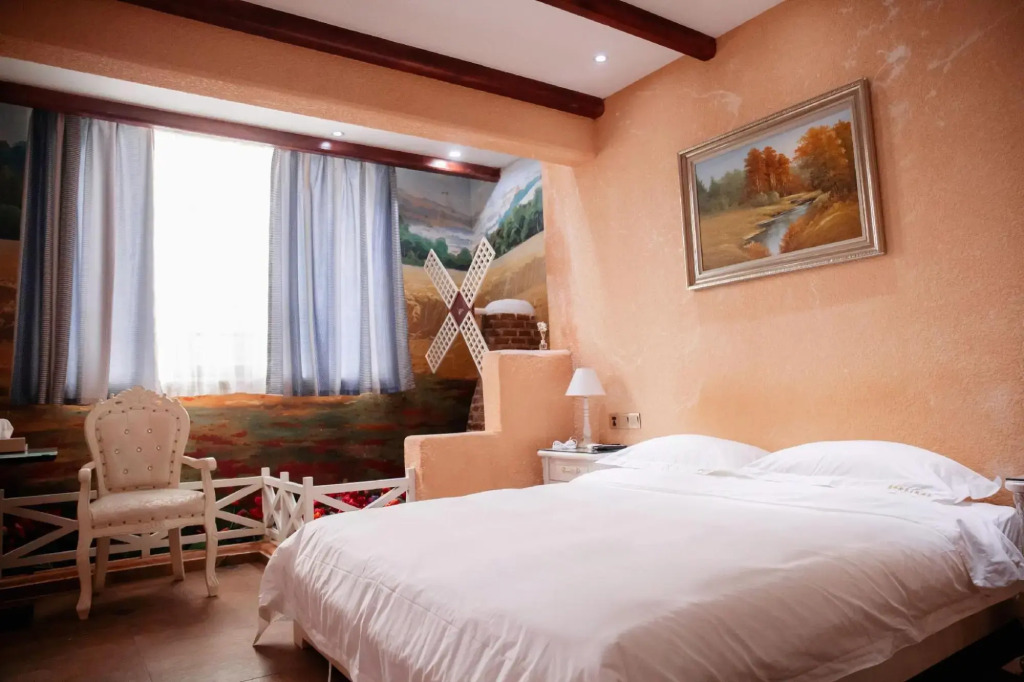 Chenzhou Jianyin World Theme Hotel