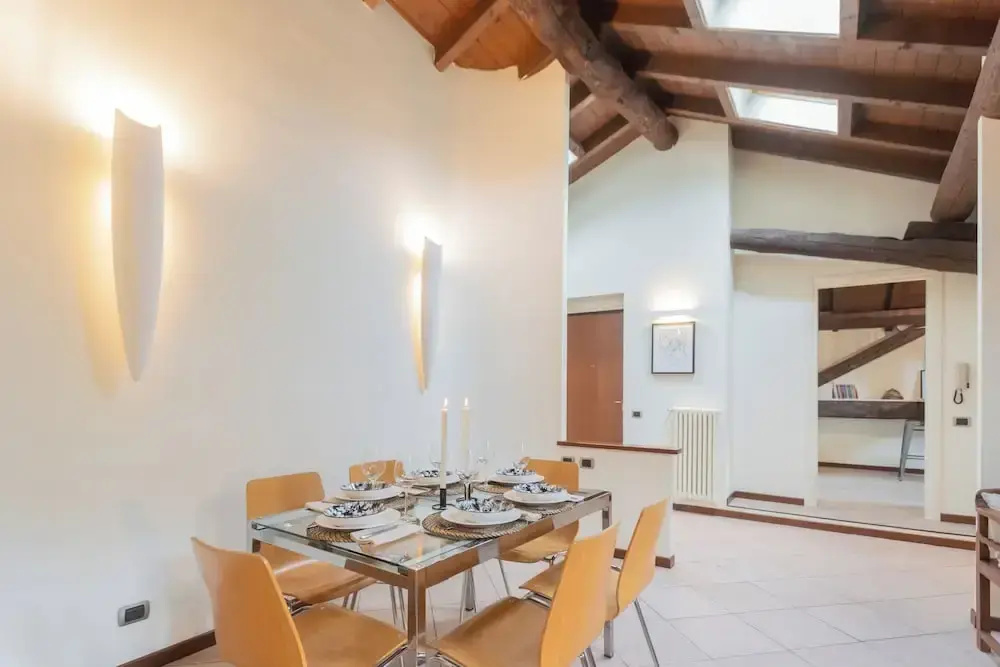 Plinio 10 by Rent all Como