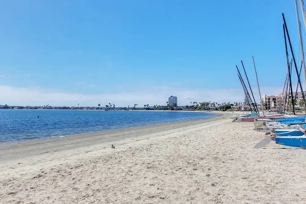 Scenic 4br/3.5ba in PB by Domio