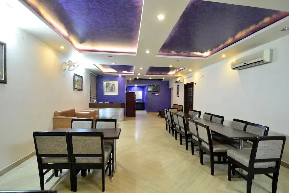 OYO 26175 Hotel Green Villa Guest House