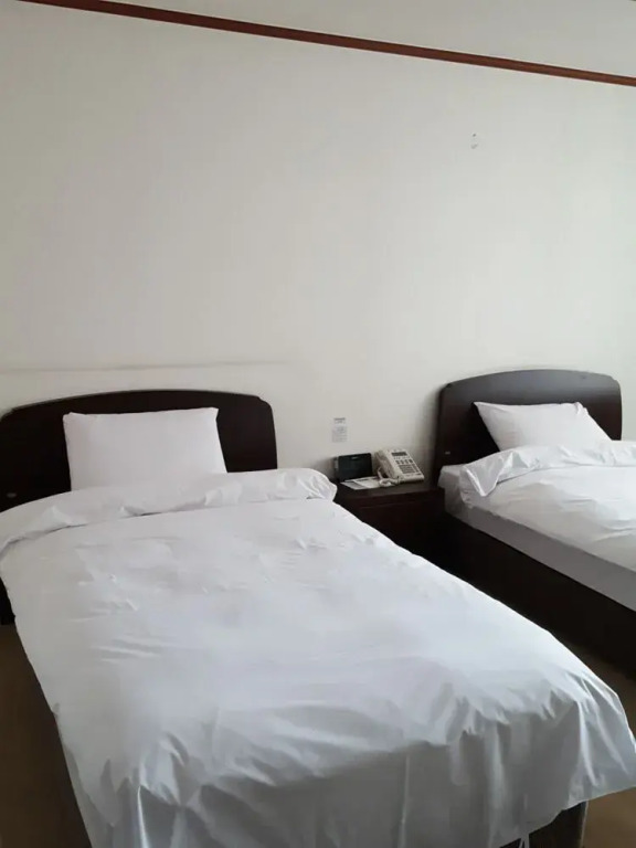 Hotel B Station