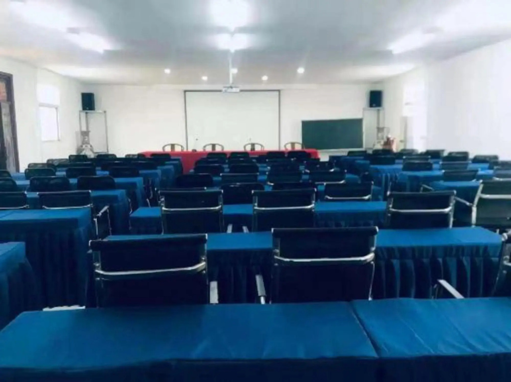 Nature Wake Spring Hotel (Shuyang Cangzhou Wenfeng Park Branch)