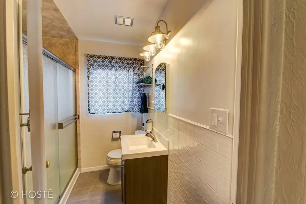 3bdmid-century Modernhot Tub, Grill, Close to DT