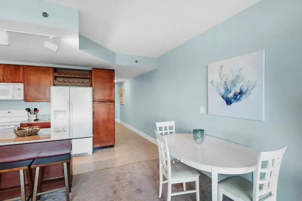 Laketown Wharf 116