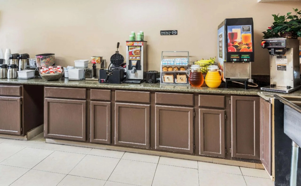 Super 8 by Wyndham San Antonio Downtown/Alamo