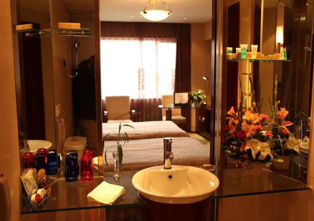 Ziyu Hotel