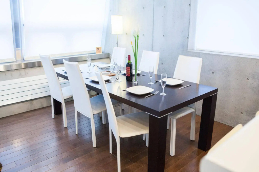 Full Circle Apartments