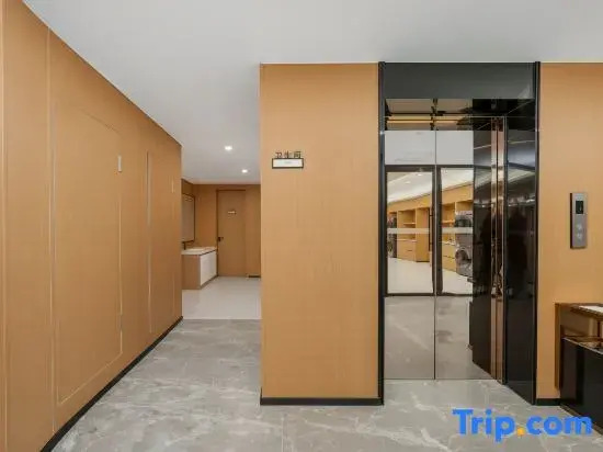 Hechi Rezen Trend Hotel (Jinchengjiang Station Baima Pedestrian Street Branch)