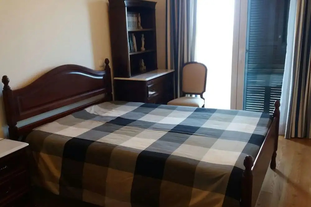 Pdelgada 3-bed House, Sleeps 6, Parking & Sea View