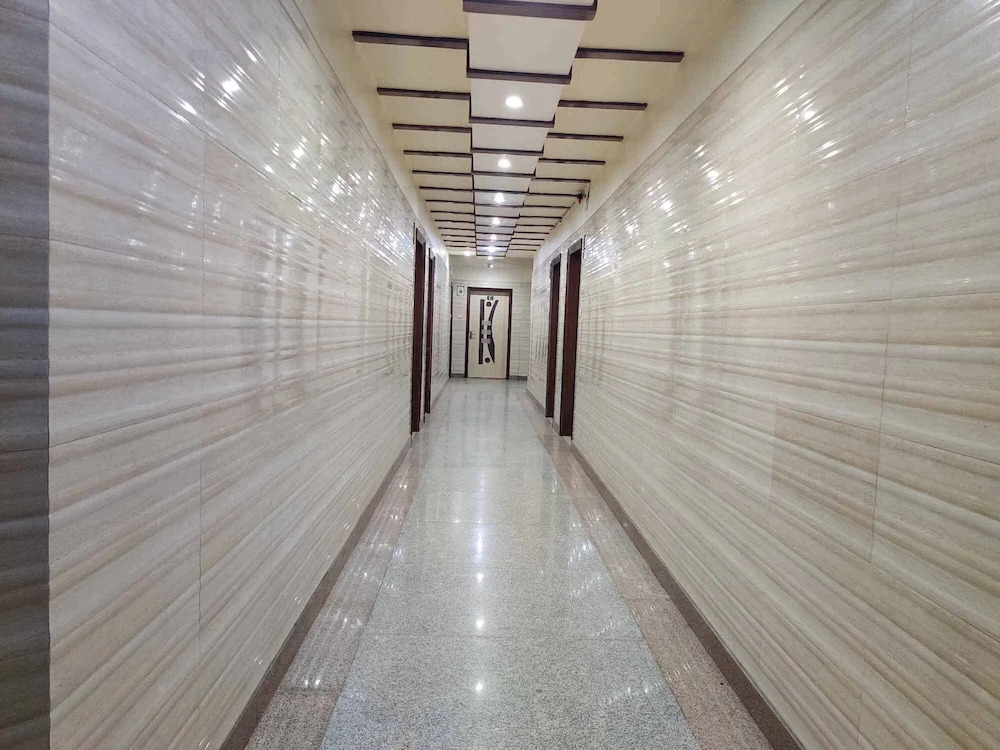 Hotel Holy Basil