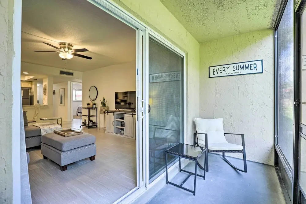 Walk to Crescent Beach: Condo w/ Pool Access