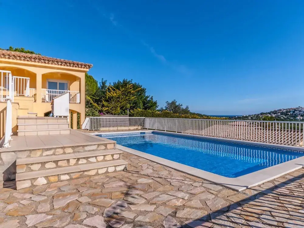 Spacious Holiday Home in L'escala With Private Pool
