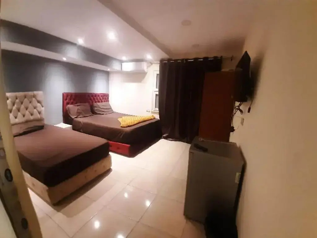 Blue Eyes Hotel
