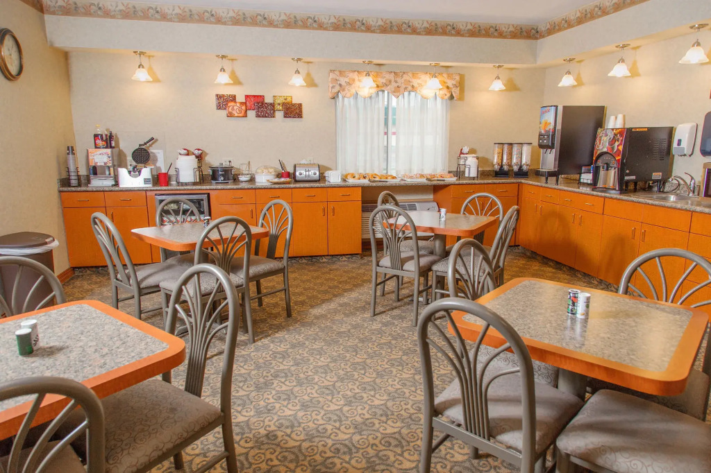 BridgePointe Inn & Suites by BPhotels, Lincoln I-80 & 27th St