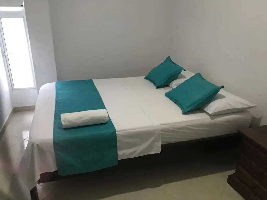 Mayva AprtaHotel