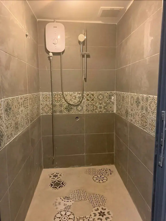 92 Hostel