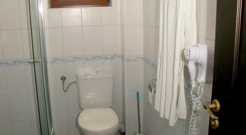 Iris Hotel