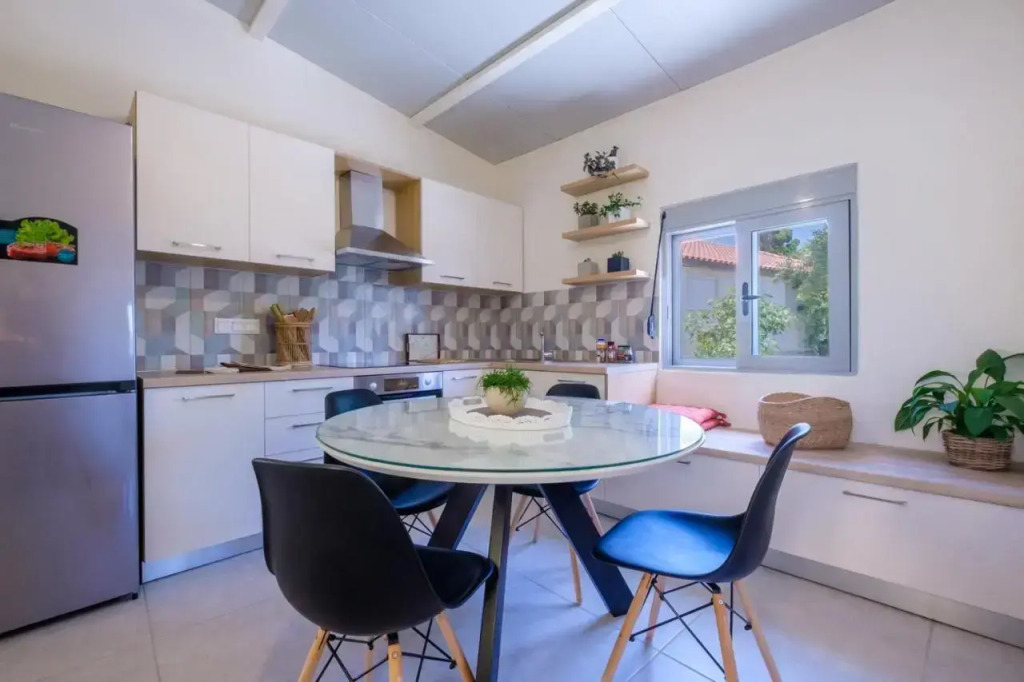 Rikia Seaside House