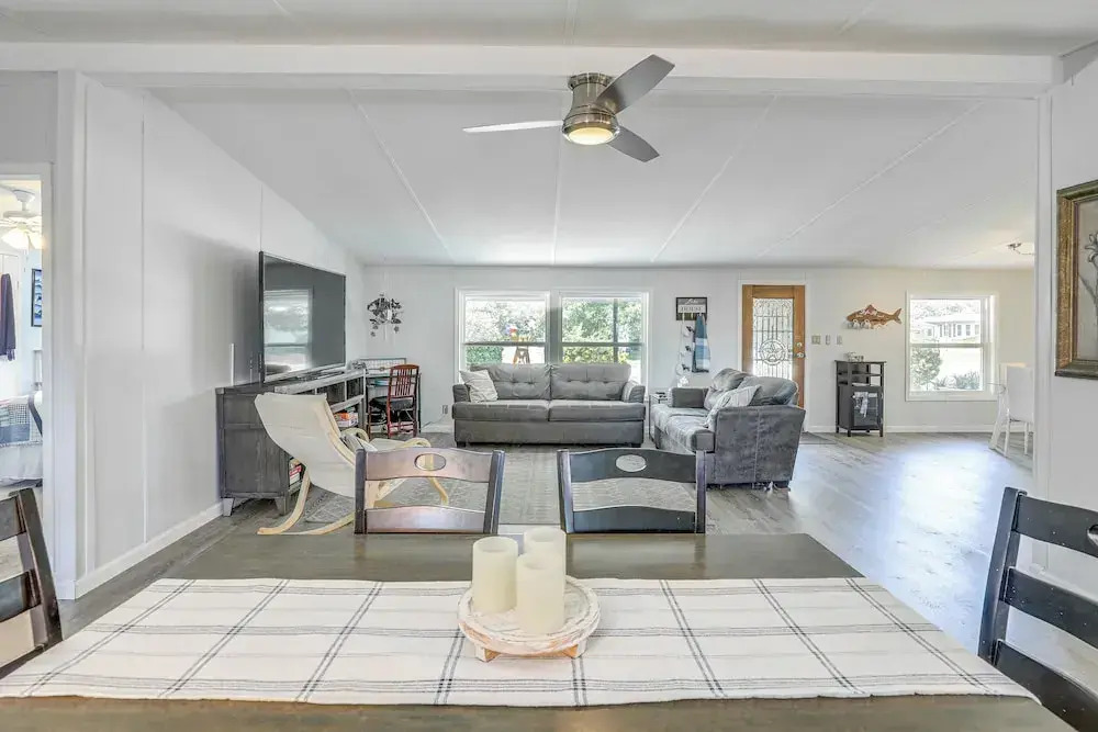 Riverfront Granbury Home w/ Patios & Boat Dock!