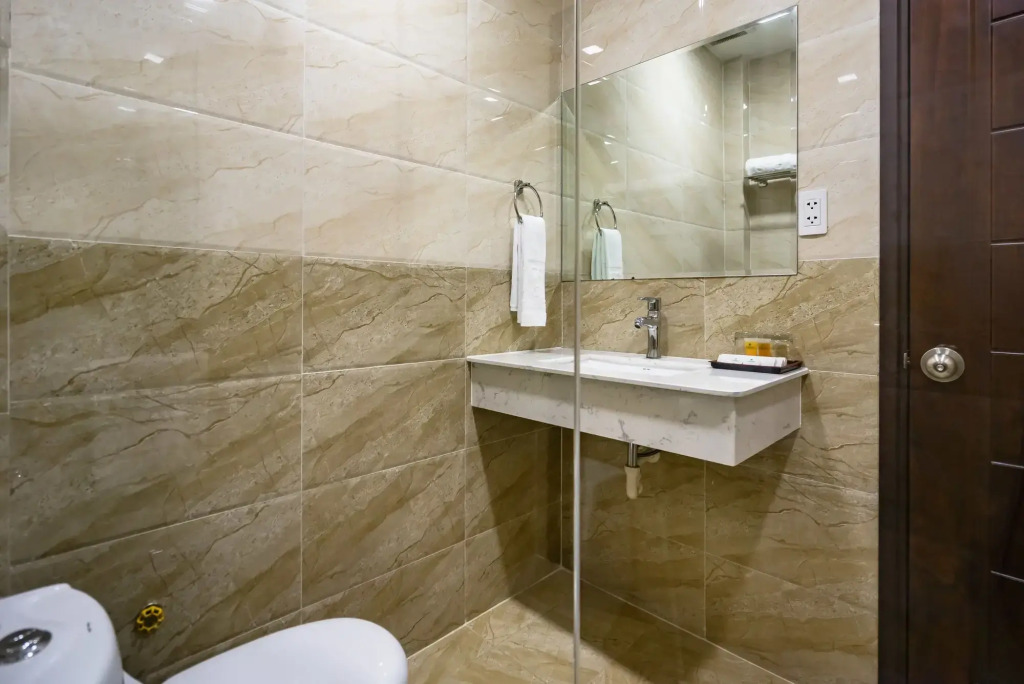 Collection O Emerald Luxury Apartment - Near SECC