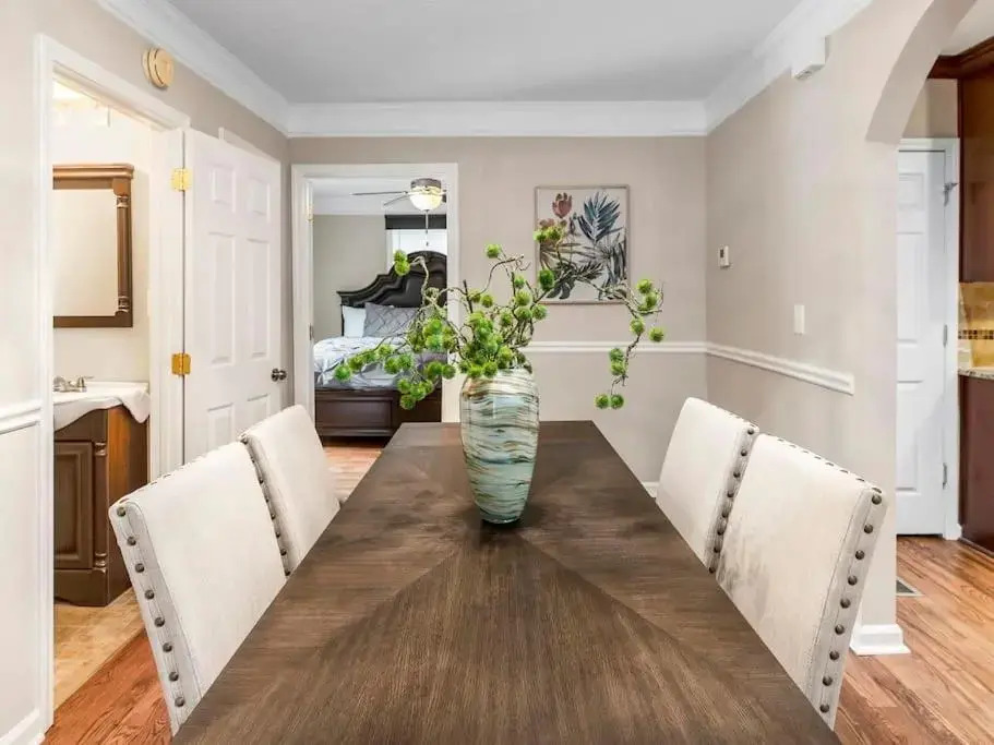 Gorgeous East Village Home Near Downtown Sleeps 12 5 bedrooms Coffee BBQ AC Parking