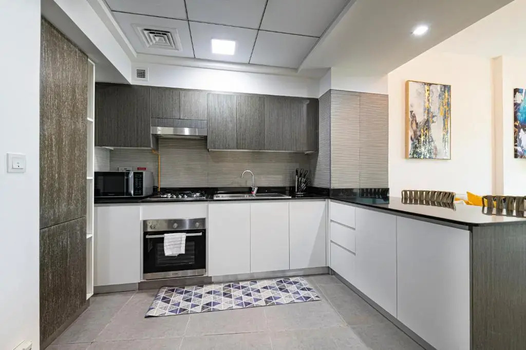 Luxury 1BDR Apt in Al Barsha with beautiful city skyline views