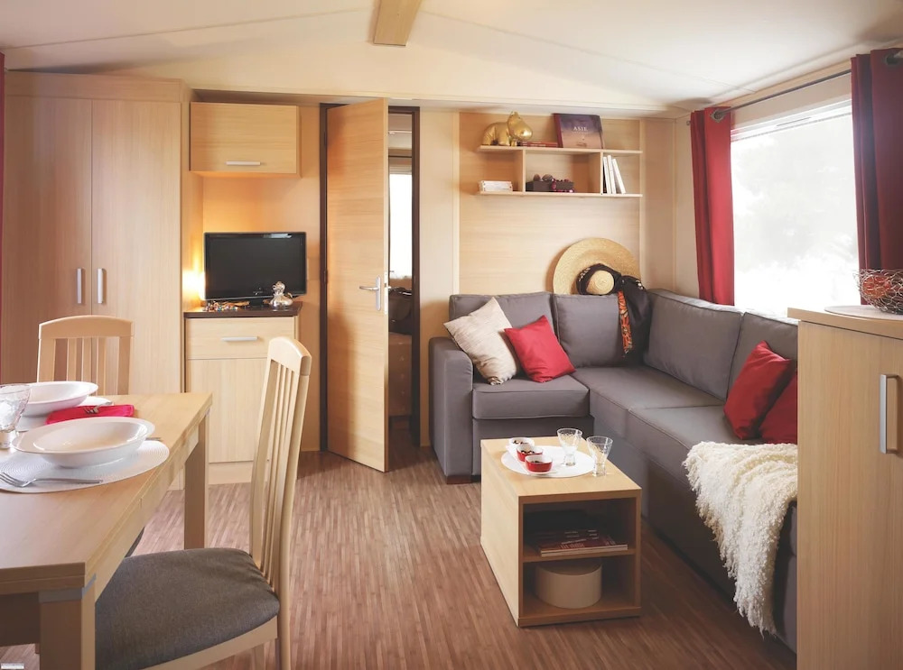Camping Officiel Siblu Les Pierres Couchees