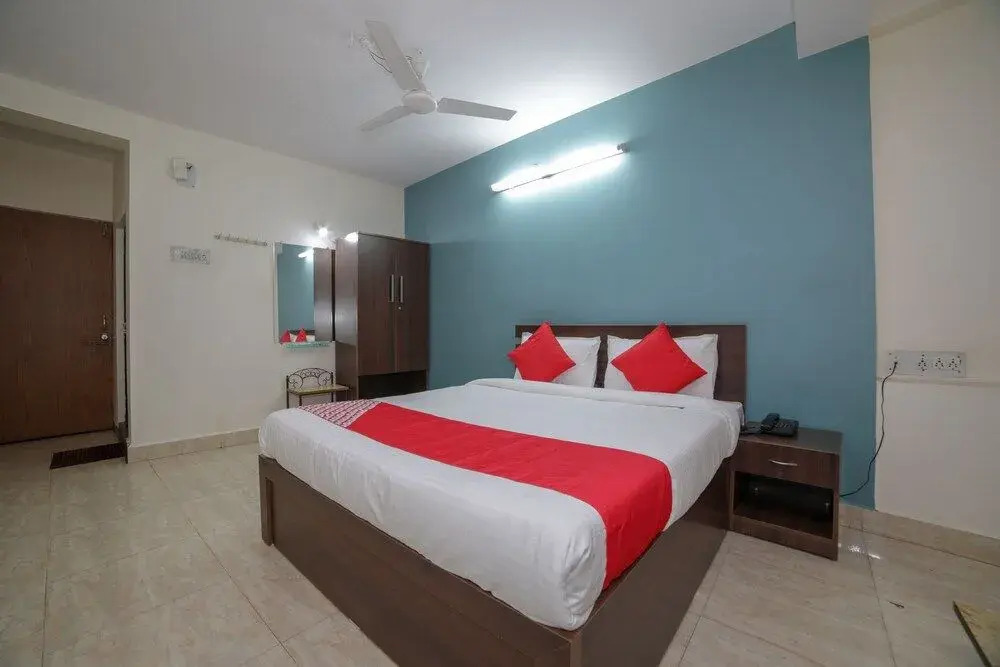 Oyo 23706 Super Deluxe Guest House