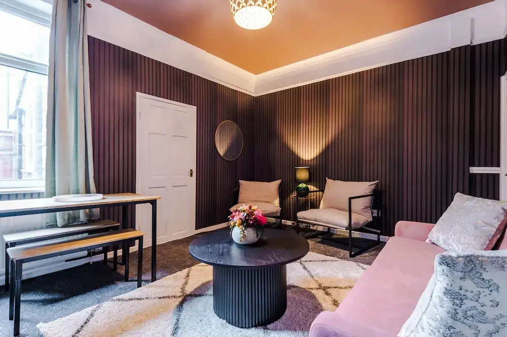 Newly Renovated home-Manchester