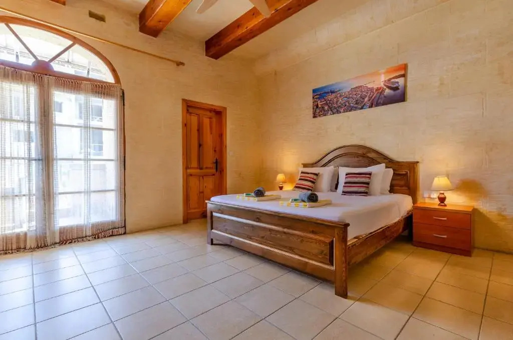 The Grand Authentic House with Private Pool